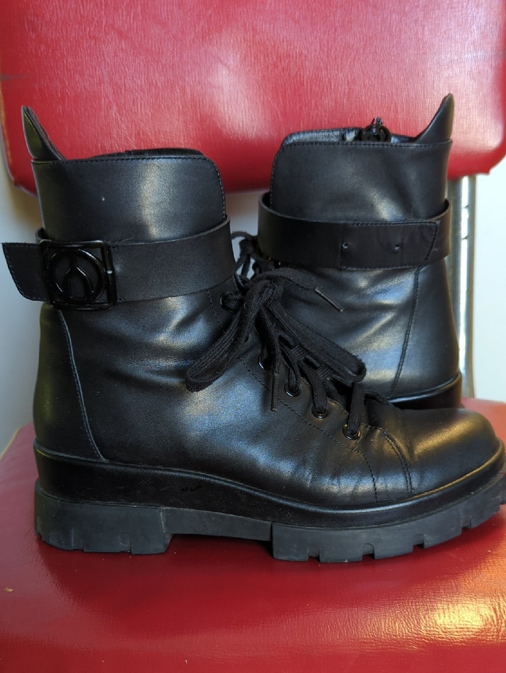 Wishbone Women's Combat Boots